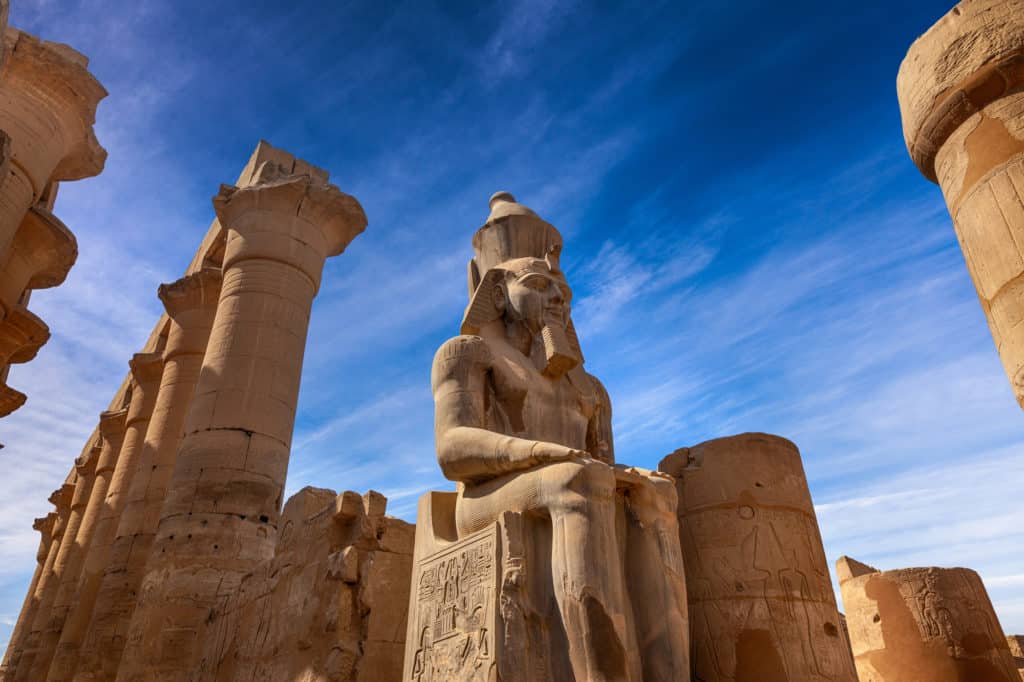 פסל במקדש קרנק, לוקסור, מצרים